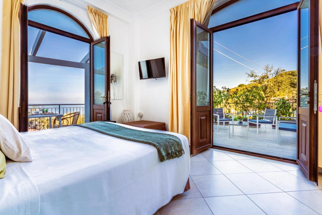 Terrazza Iride Hotel Massa Lubrense Exterior photo